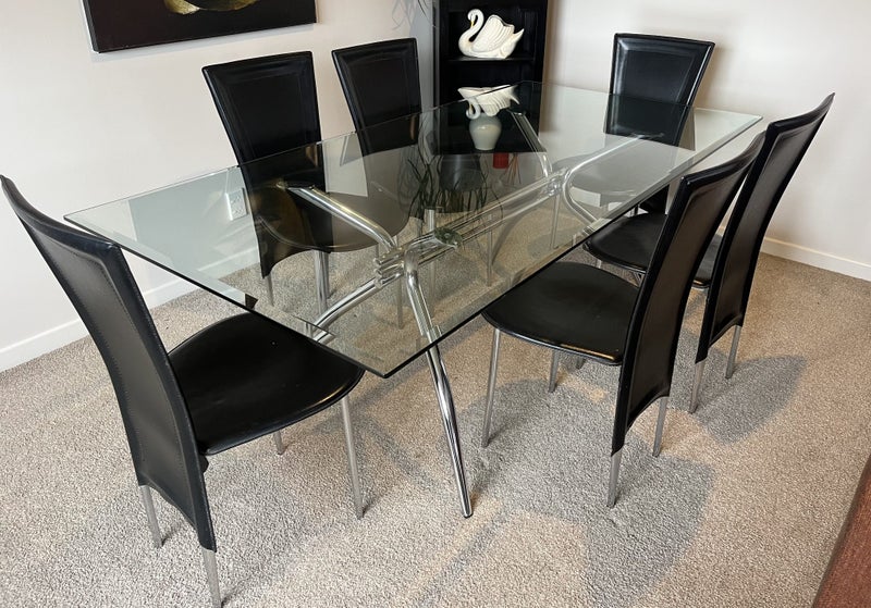 Leather and glass dining suite62863860472835117