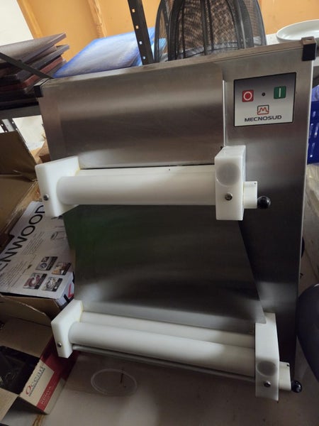 Mecnosud commercial pizza roller62863860479745114