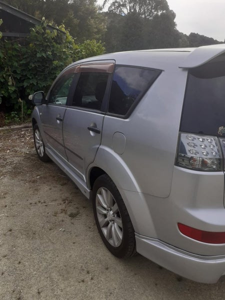 2006 Mitsubishi Outlander62865836726914113