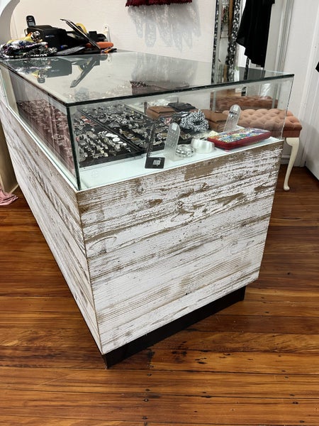 Retail glass top display Counter62863866214658111