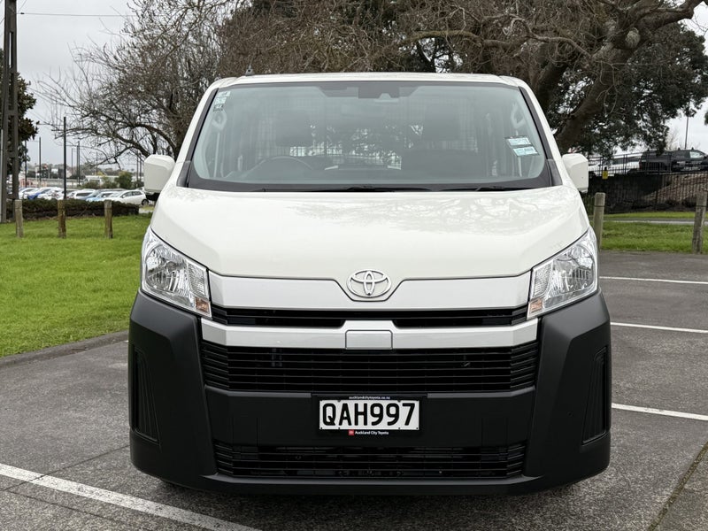 2023 Toyota Hiace Zr Gvn 2.8Dt62868836926465113