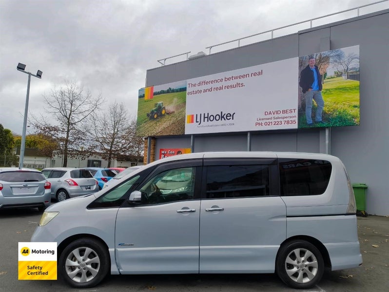 2013 Nissan Serena 7 Seater Hybrid62864757813762113