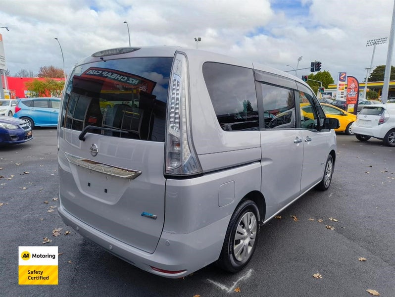 2014 Nissan Serena 7 Seater Hybrid62864757819523113