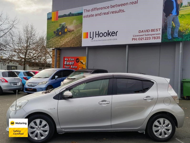 2012 Toyota Aqua HYBRID62864757844610113