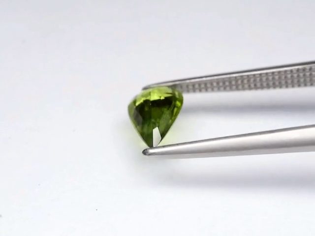 $1 RES * Buy Now $1,250.00 * 0.58ct AUSTRALIAN Green Sapphire Loose Gemstone Carousel 2