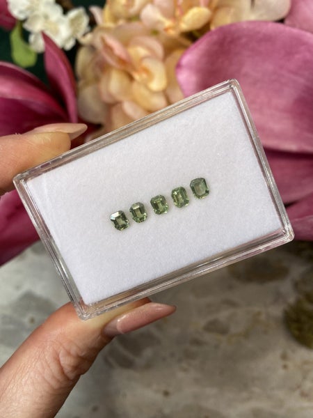 $1 RES ~ $2800 Buy Now * 2.30ct Green Sapphire Emerald Cut Layout62937628577922114