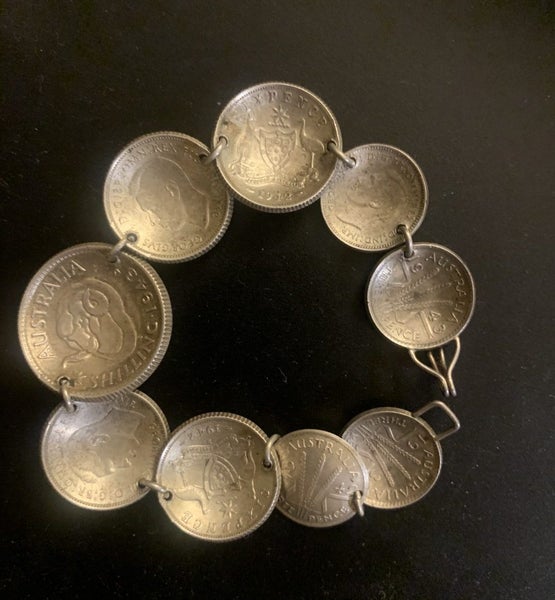 A SUPER AUSTRALIAN SILVER COIN BRACELET Carousel 5
