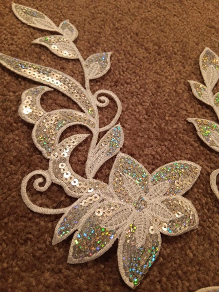GORGEOUS WHITE&SILVER SEQUIN APPLIQUES Carousel 2