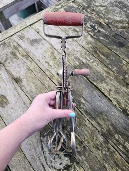Lovely Old School Metal Swift Whip Egg Beater Carousel 7