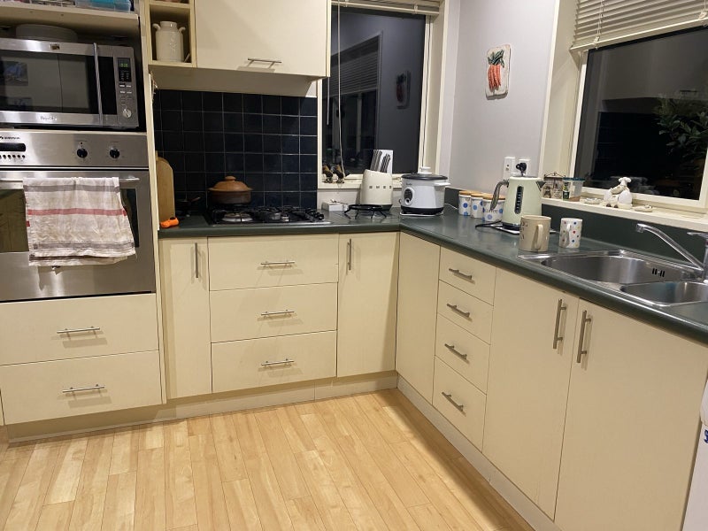 Used kitchen Carousel 1