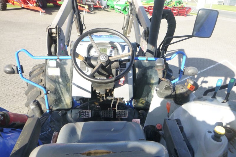 2017 New Holland T4.105 Carousel 4