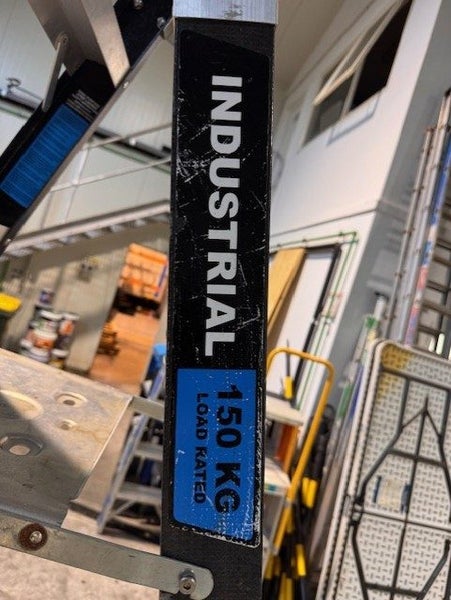 Easy Access Fibreglass 150kg Industrial Ladder Carousel 5