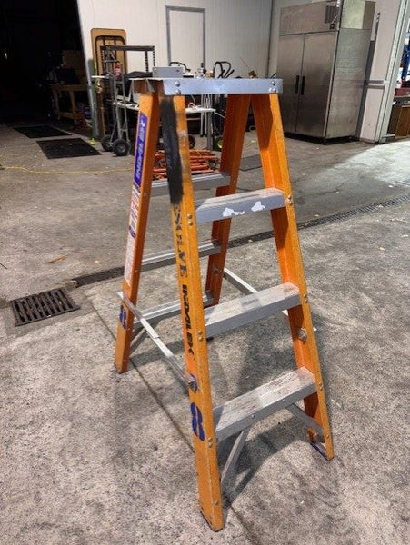 Indalex Pro Series 180kg Industrial Ladder Carousel 1