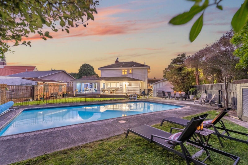 Timeless Elegance Meets Modern Family Living62869815732098115