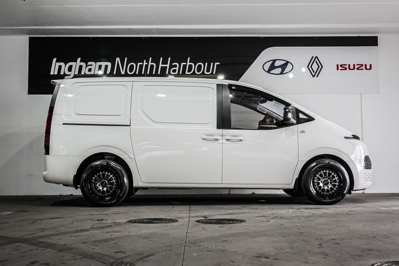 2024 Hyundai Staria Load 2.2DT/8AT62864759661442111