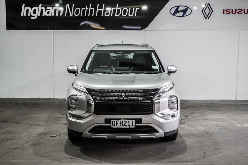 2023 Mitsubishi Outlander XLS 2.5P/4WD/7-SEATER62865829546241113
