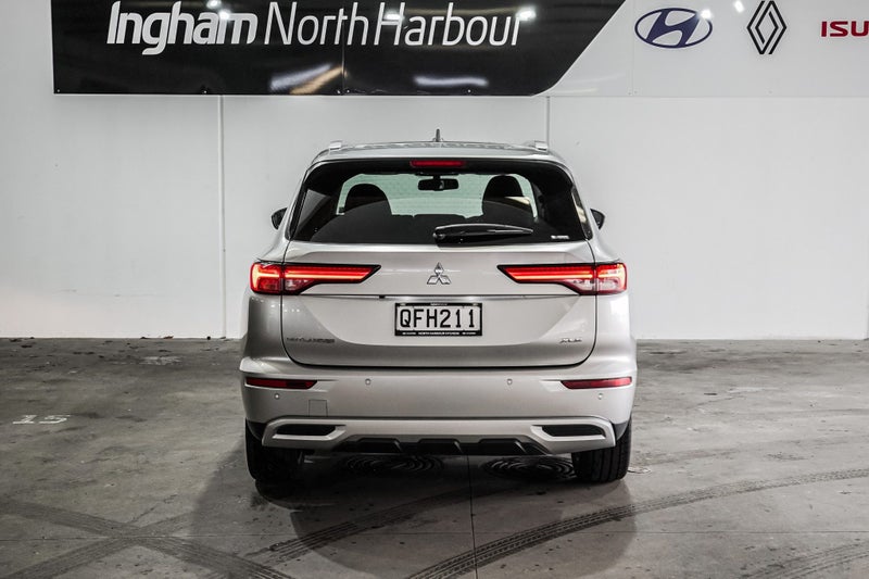 2023 Mitsubishi Outlander XLS 2.5P/4WD/7-SEATER62865829546241114