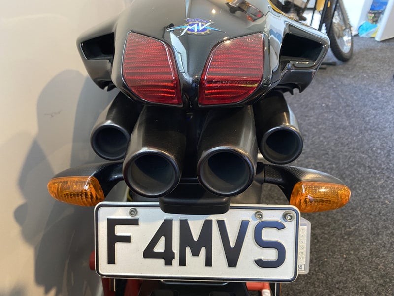 MV Agusta 750 SENNA 200262864759762689112