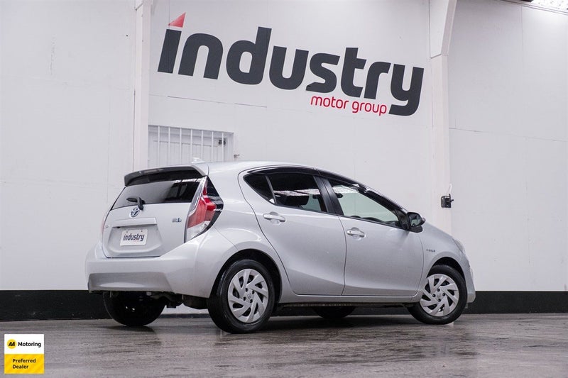 2017 Toyota Aqua S62867854416641111