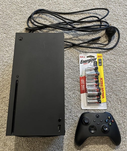 Xbox Series X Console + Controller62864739634945118