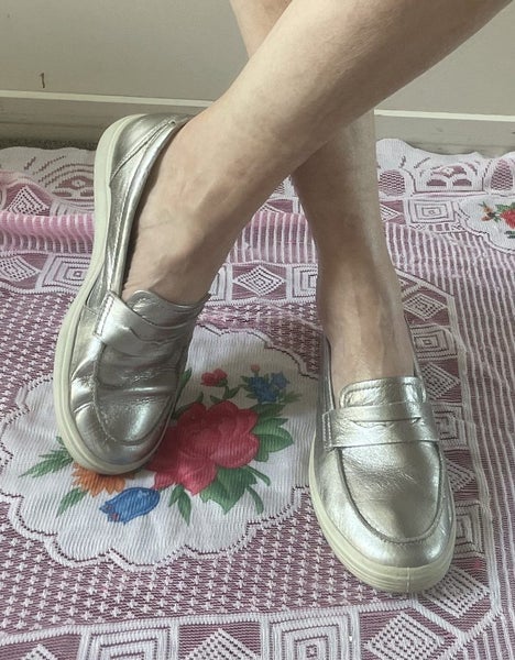$1R * E C C O * Genuine leather loafer in great condition * 39 * Carousel 2
