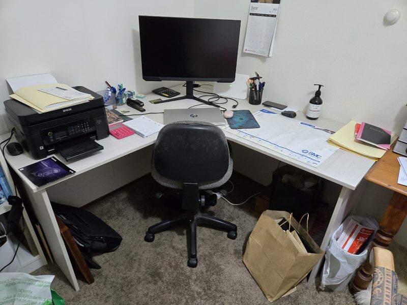 Desk Carousel 1