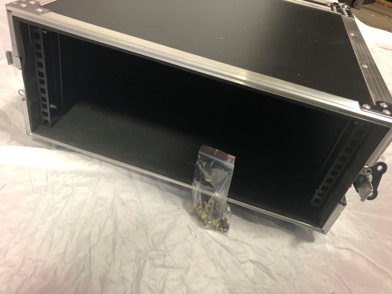 4 RU Road Rack Case Carousel 2