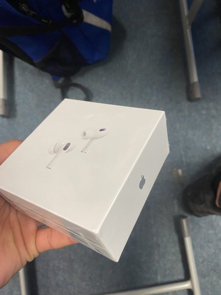 Air pods pros gen 2 Carousel 3
