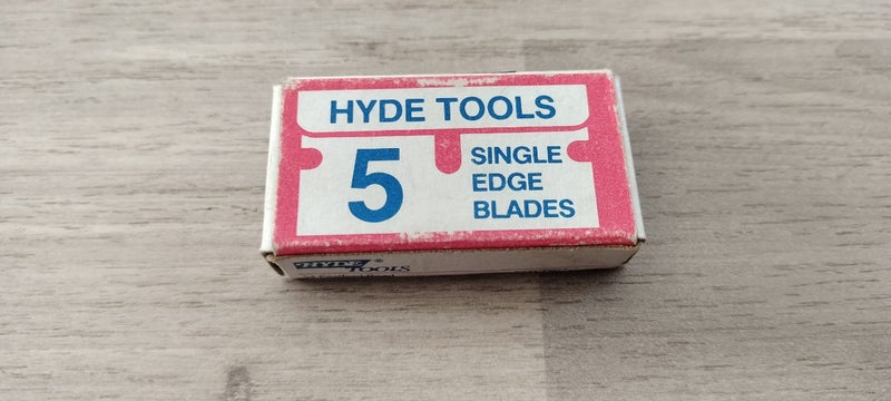 Vintage pkt Razor blades Carousel 1