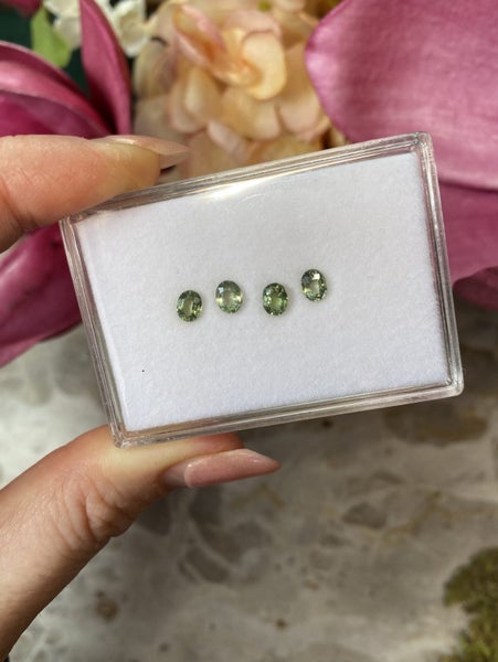$1.00 RES ~ $2300 Buy Now * 2.30ct Green Sapphire Layout628658281130251126