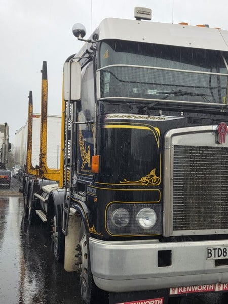 2003 KW 10462864759476227112