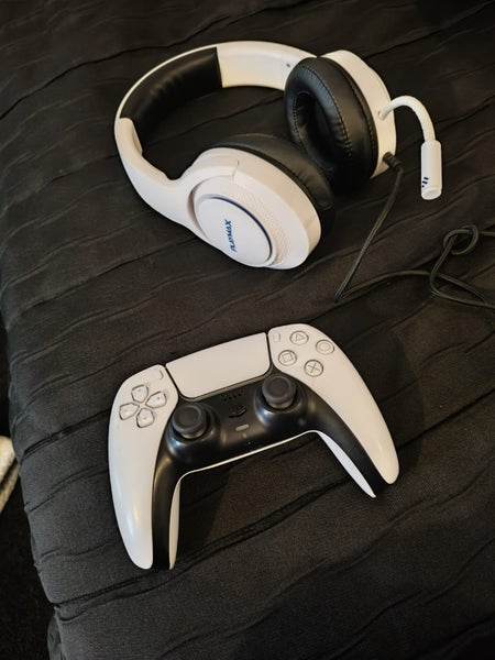 PS5 Controller/Headset & Charging Station628647393294091114