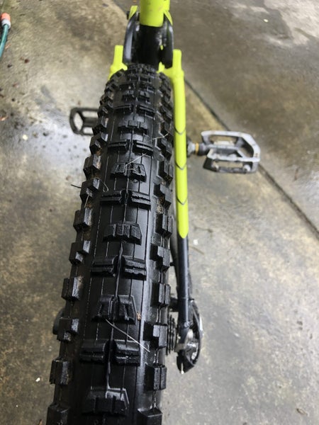 2017 Giant Reign 2 Large 27.562864741647746114
