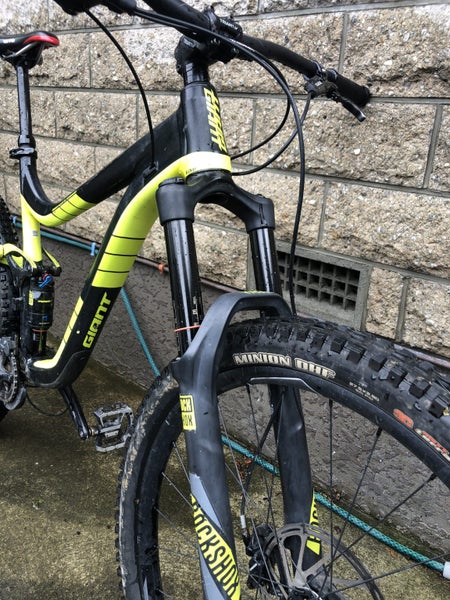 2017 Giant Reign 2 Large 27.562864741647746111