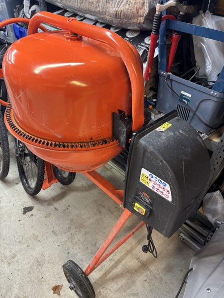 ToolShed Concrete Mixer 160L 650W62863865918081111