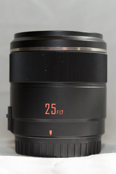 Yongnuo 25mm f1.7 Prime Lens for Micro four thirds62863868329729111