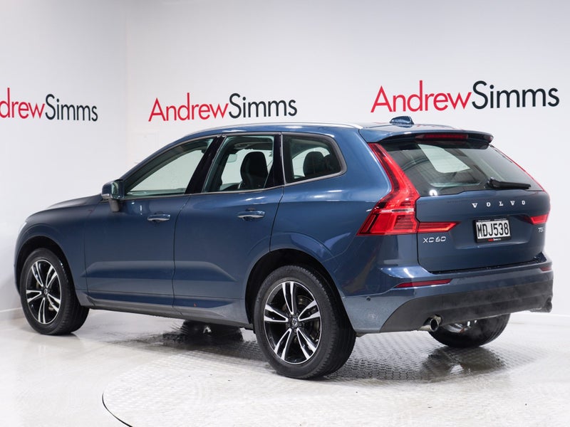 2019 Volvo XC60 T5 AWD Momentum 2.0P62867854237698111