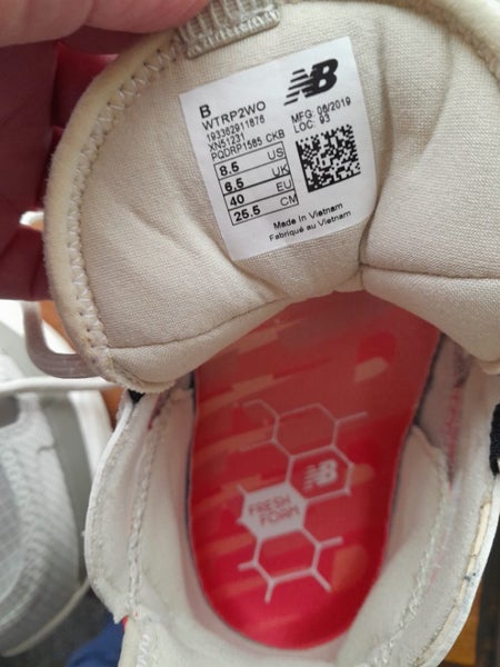 New Balance Sneakers Carousel 4