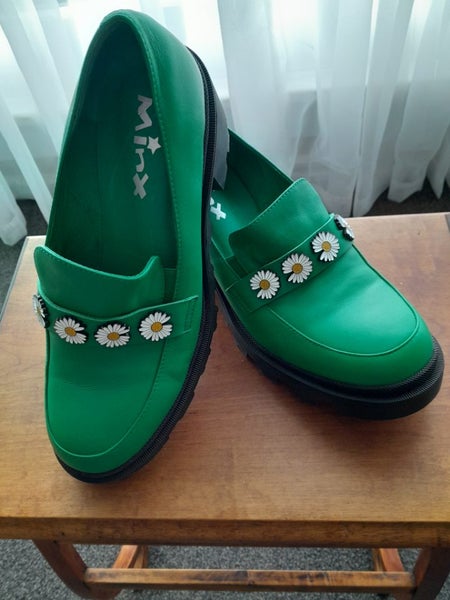 MINX Daisy Shoes Carousel 1