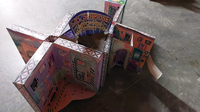 LOL O.M.G movie magic studios box Carousel 4