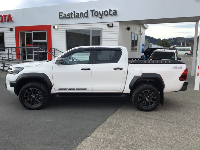 2025 Toyota Hilux SR5 Cruiser 2.8DT Hybrid 6AT...62867854215555114
