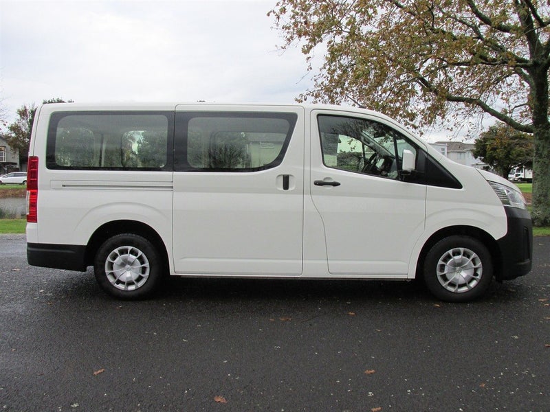 2021 Toyota Hiace ZR62866858245379111