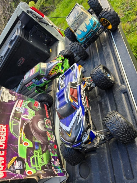 Traxxas Monster Trucks plus Xmissile Monster Truck62863873721602111