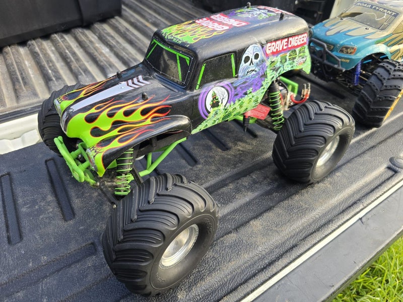 Traxxas Monster Trucks plus Xmissile Monster Truck62863873721602114