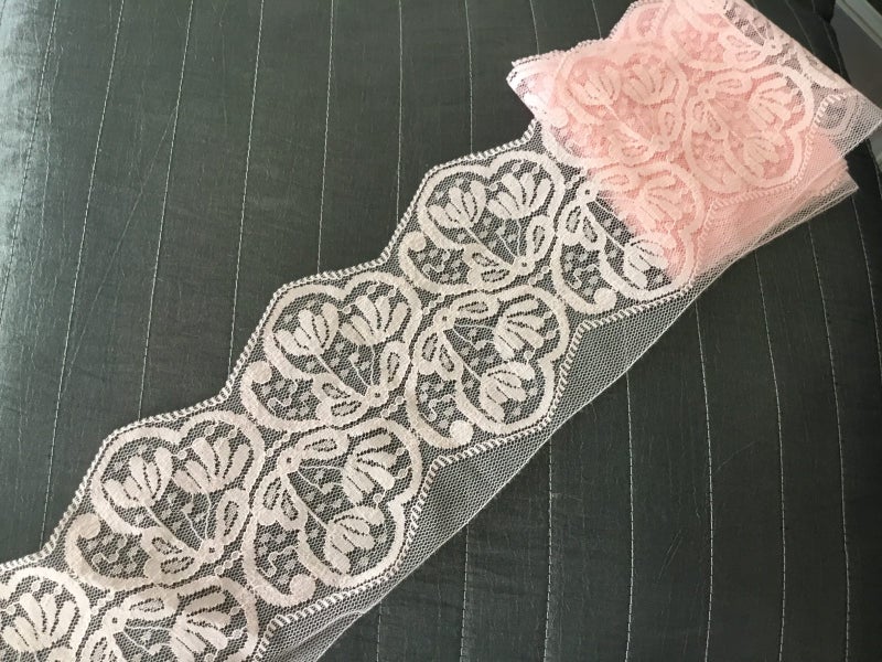 Pink lace trim - 1m56cm length x 10cm wide Carousel 1