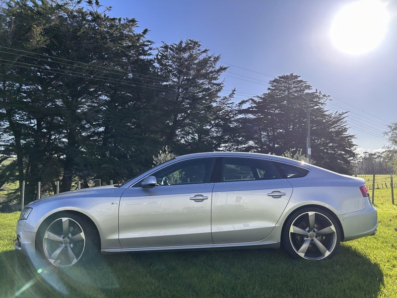 2010 Audi A5 Sb 2.0T Quattro (TFSI)62868837229955111