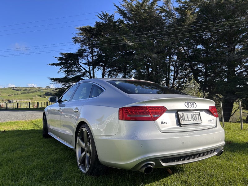 2010 Audi A5 Sb 2.0T Quattro (TFSI)62868837229955112