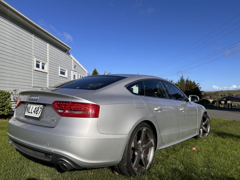 2010 Audi A5 Sb 2.0T Quattro (TFSI)62868837229955114