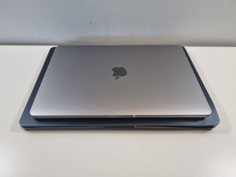 Apple Macbooks x2 Laptops (For Parts)628638674389771113
