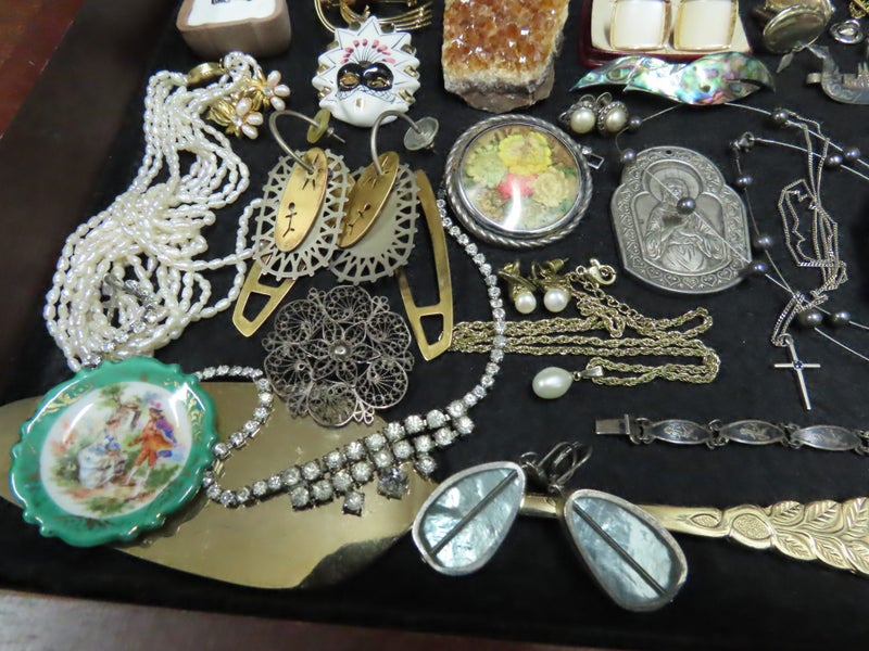 ESTATE BITS, JEWELLERY, NIC NAX, STG SIL, SCRIMSHAW, PEARL, MOP, VINTAGE $1 RES62865826795265113